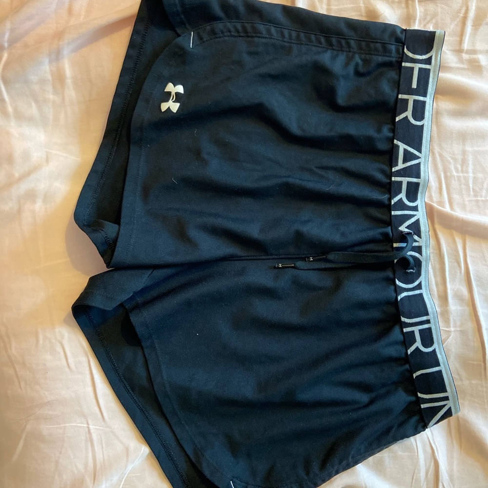UA Comfy cute black summer shorts